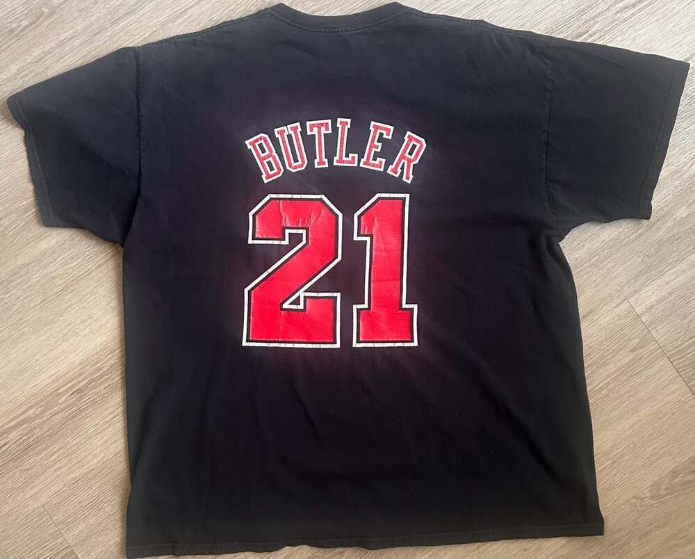 Chicago Bulls Jimmy Butler #21 Black Name and Number T-Shirt